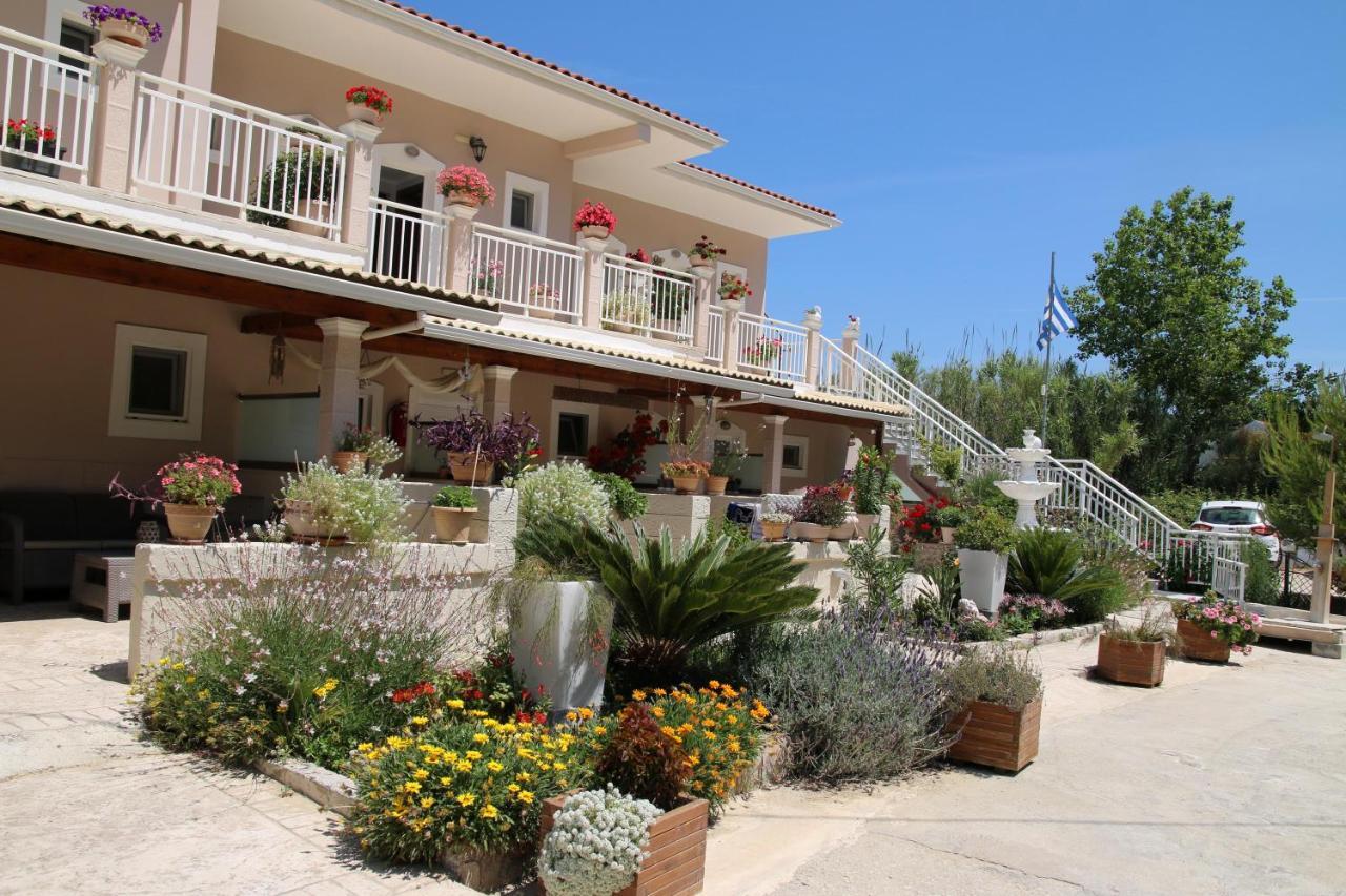 Santa Barbara Lakis Apartments Perivolion Екстер'єр фото