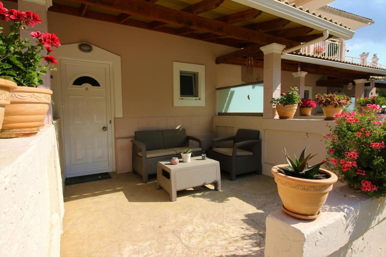 Santa Barbara Lakis Apartments Perivolion Екстер'єр фото